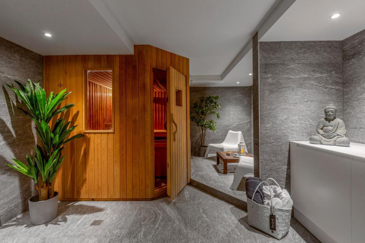 Sasso Boretto, Luxury Appart hôtel *